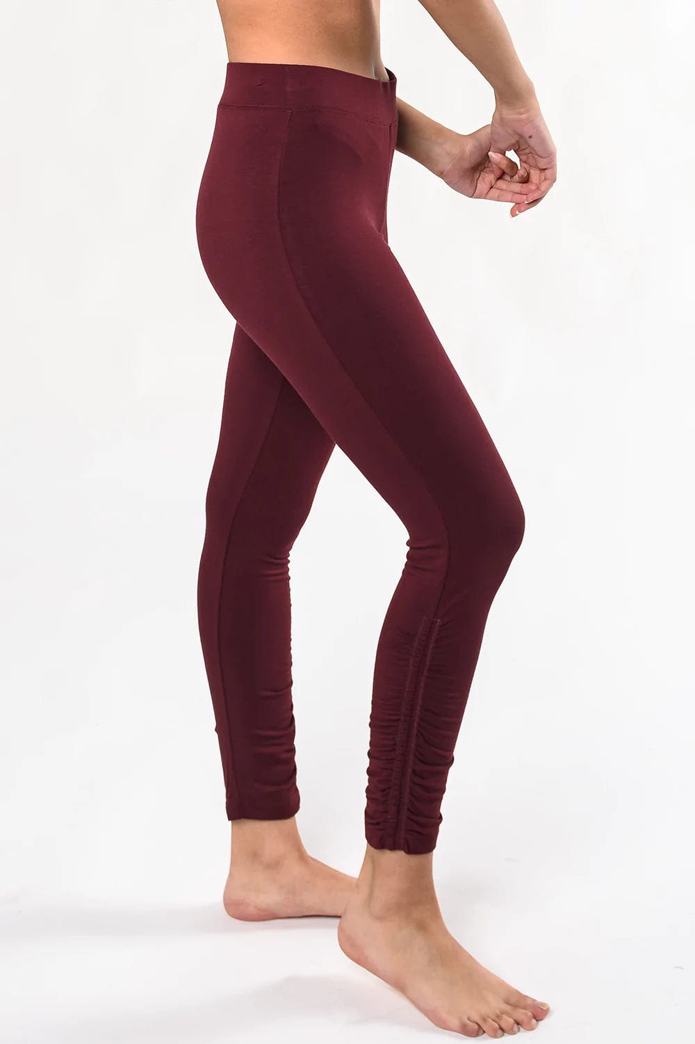 ruched-movement-legging-wine-side_1800x1800_a6ab728f-e2dc-44b2-8769-7ce3b73c22e5_1800x1800.jpg